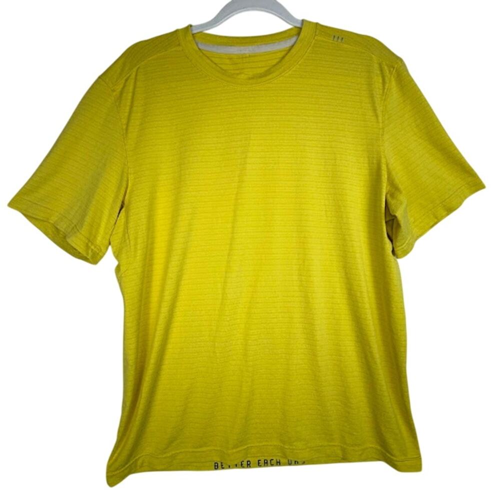 Lululemon Men's Metal Vent Tech Short Sleeve Athletic Shirt Yellow Size M/L‎